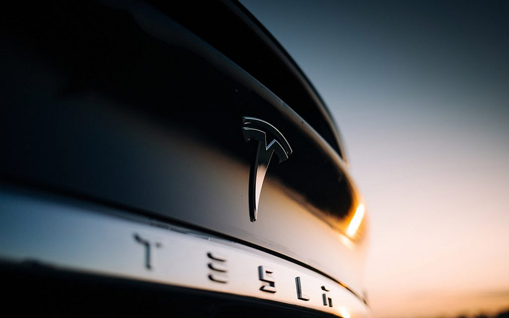 Charged UP : A Day In The Life As A Tesla Intern